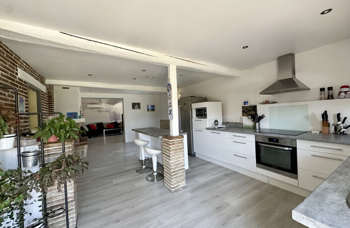 MAISON FAMILIALE T5 GARAGE JARDIN PISCINE — photo 4