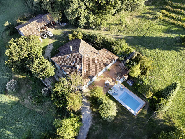 Propriété de charme au coeur de la nature — photo du bien