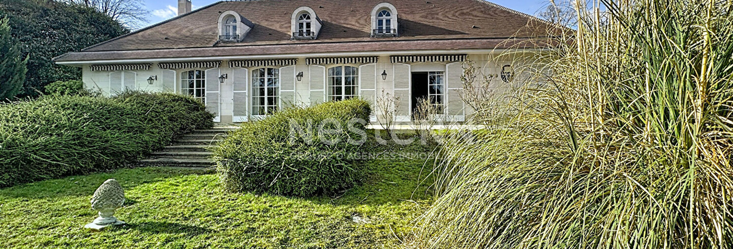Maison 9 Pièces 276 m² à louer à Chantilly (60500)