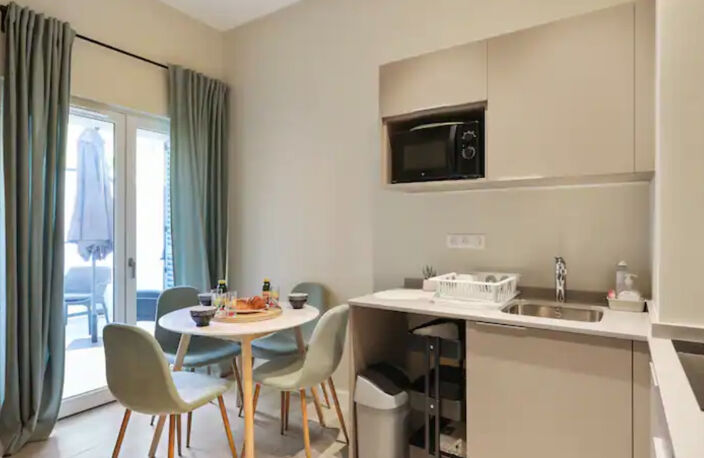 Top Secteur : 2 pièces avec terrasse Calme La Croisette Cannes — photo 3