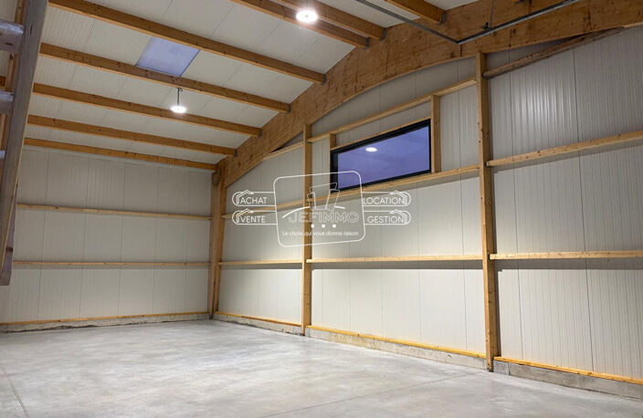 Bâtiment d'activité   de 565,84 m² - ZA ST CLEMENT — photo 5