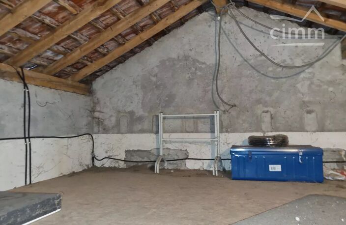 A VENDRE - THEYS - Maison T5 - Jardin — photo 5
