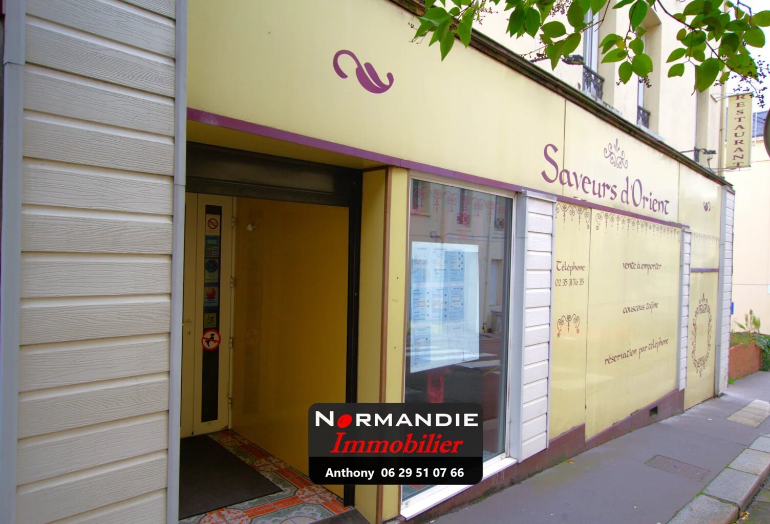 IMMEUBLE Grand restaurant avec son logement et un studio — photo 1