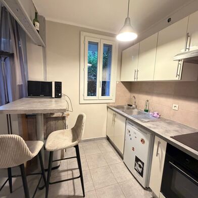 Appartement 3 pièces 690 €