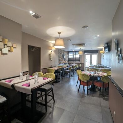 Commerce  588000 €