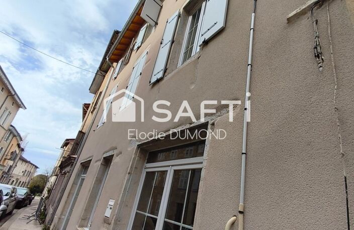 Immeuble de rapport en partie rénové d'une surface habitable de 140 m2 avec beaucoup de potentiel. — photo 2