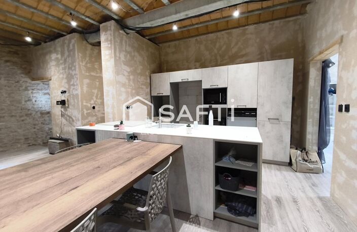 Immeuble de rapport en partie rénové d'une surface habitable de 140 m2 avec beaucoup de potentiel. — photo 5