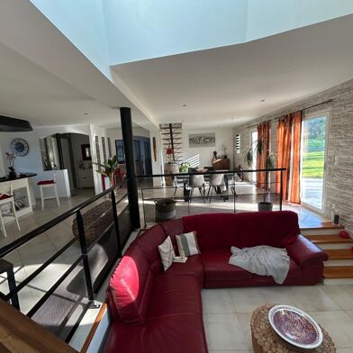 Maison 7 pièces 387000 €