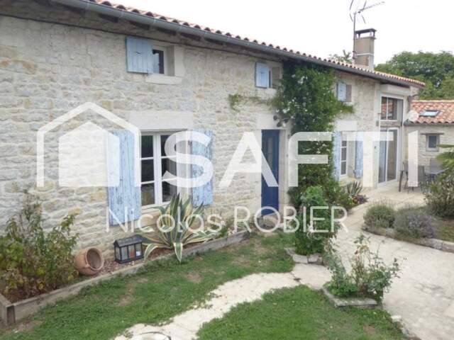 Jolie Maison en pierre, beaux volumes, possibilités trois chambres, petite dépendance!! — photo du bien