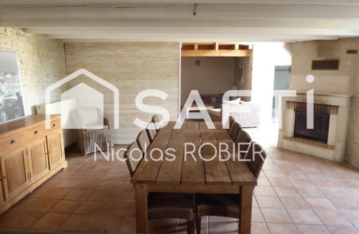 Jolie Maison en pierre, beaux volumes, possibilités trois chambres, petite dépendance!! — photo 3