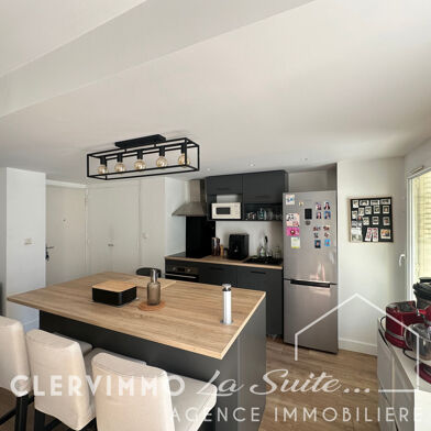 Appartement 3 pièces 1300 €