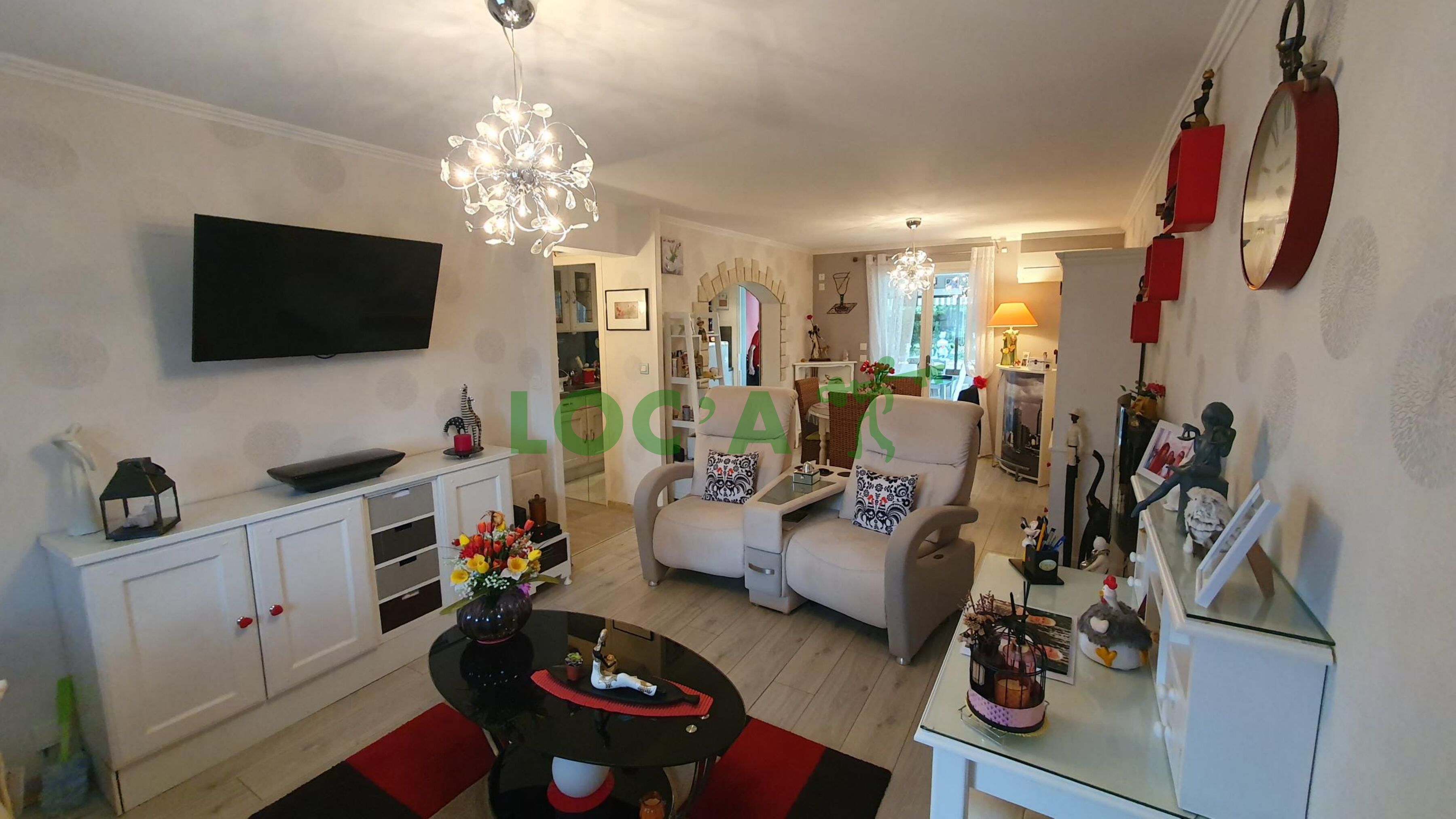 Photo Spacieuse maison f5 avec jardin clos - saint marcel (71380) image 2/4