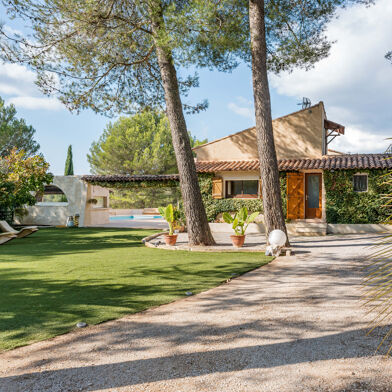 Maison 8 pièces 1370000 €