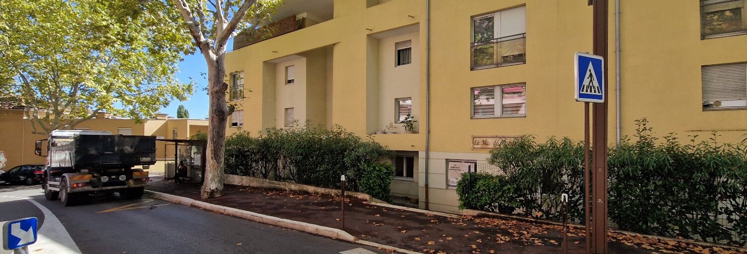 Bureau  70 m² à louer à Grasse (06130)