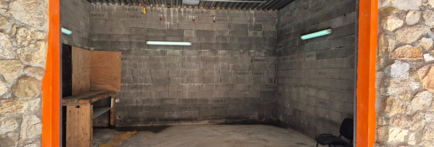 Commerce 1 Pièce 30 m² à louer à Perles-et-Castelet (09110)