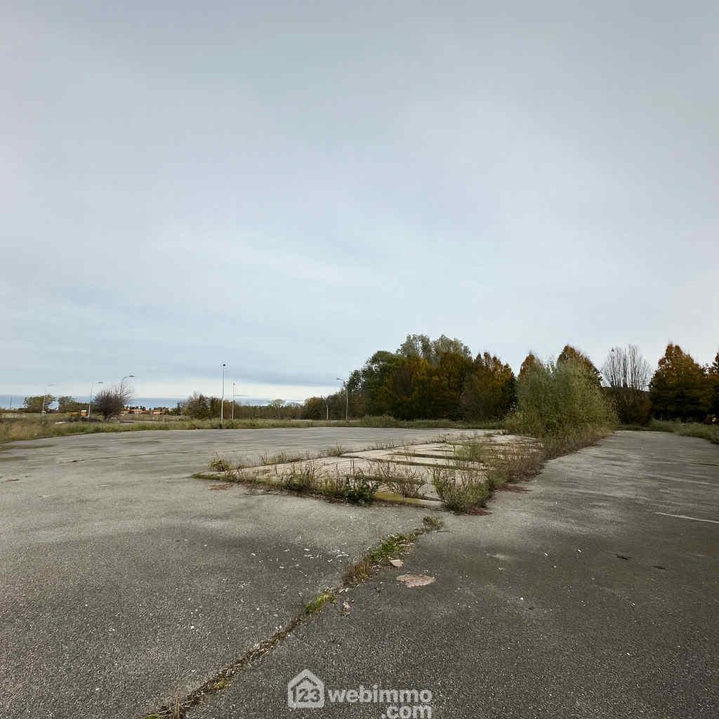 Terrain commercial - 3263m² - Chambry