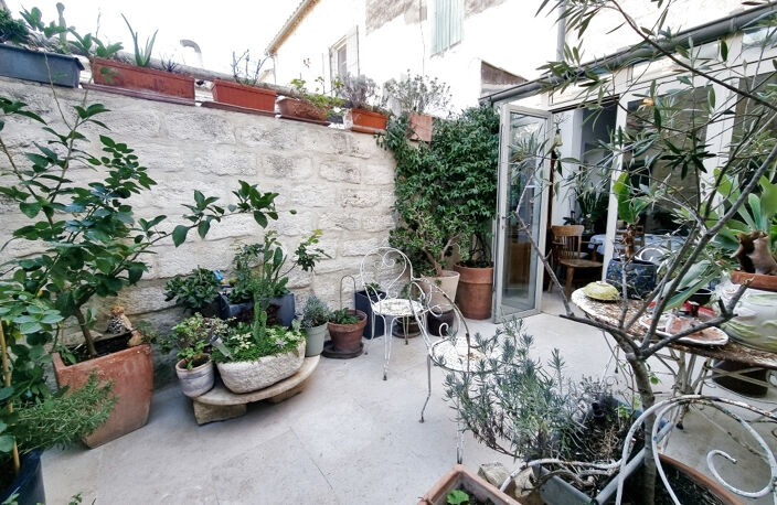 Maison  intra-muros AIGUES MORTES — photo 2