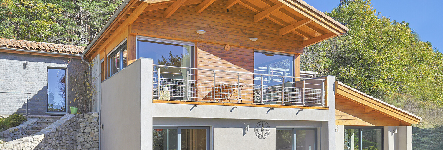 Maison 6 Pièces 198 m² à vendre à Peyroules (04120)