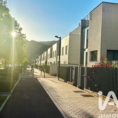 Appartement 4 pièces 439000 €