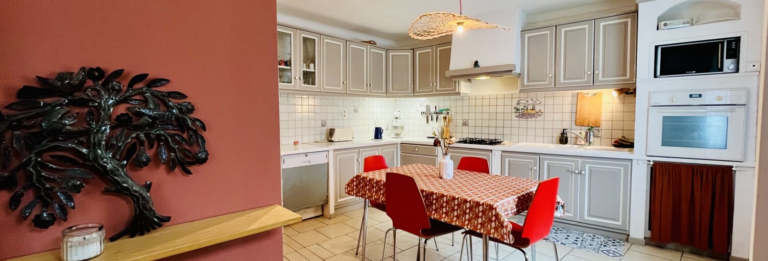 Maison 5 Pièces 174 m² à vendre à Saint-Just-d'Ardèche (07700)