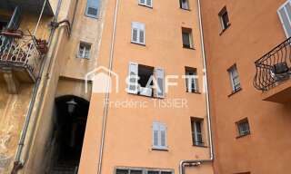 Immeuble  70 m² à vendre à Grasse (06130)
