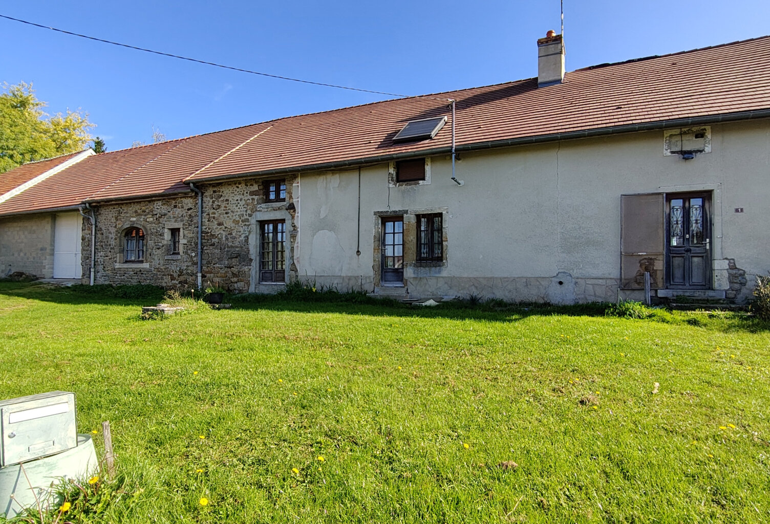 AUTHENTIQUE LONGÈRE BOURGUIGNONNE - VOTRE GÎTE EN BOURGOGNE — photo 1