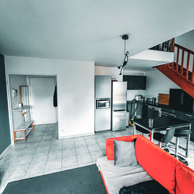 Appartement 2 pièces 880 €