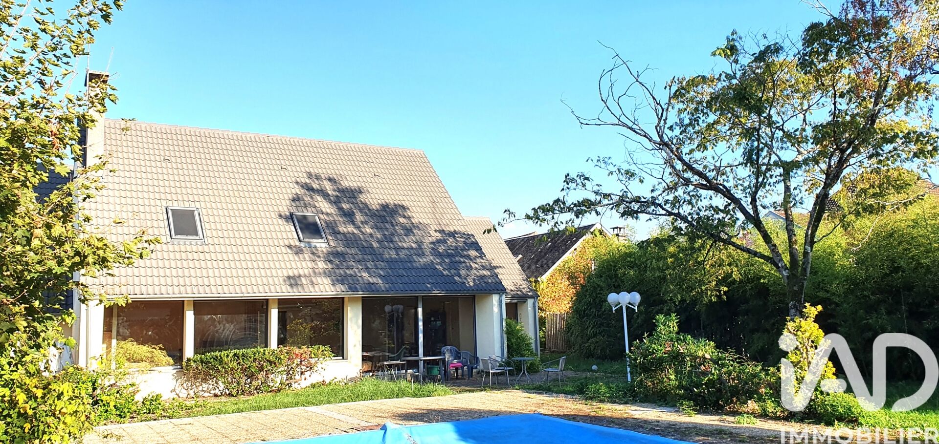 Brive-La-Gaillarde - 197m² - 7p. - 4ch.