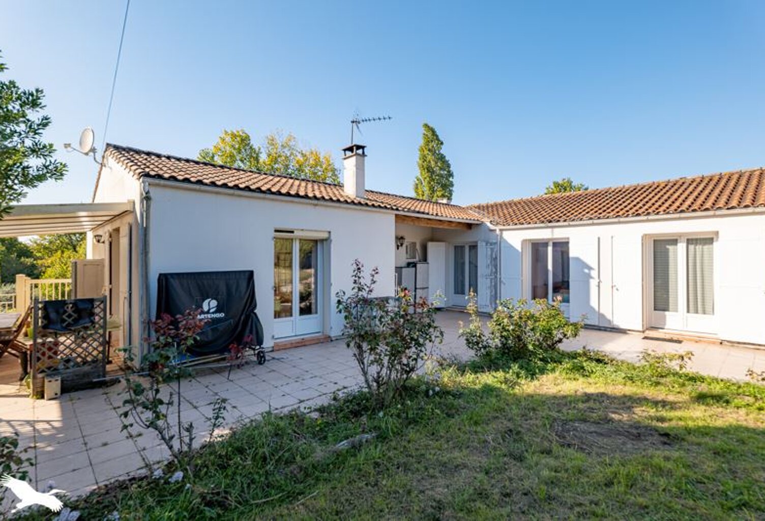 Vente maison 5 pièces 143 m² Saint-Jean-d'Angély (17400) — photo 1