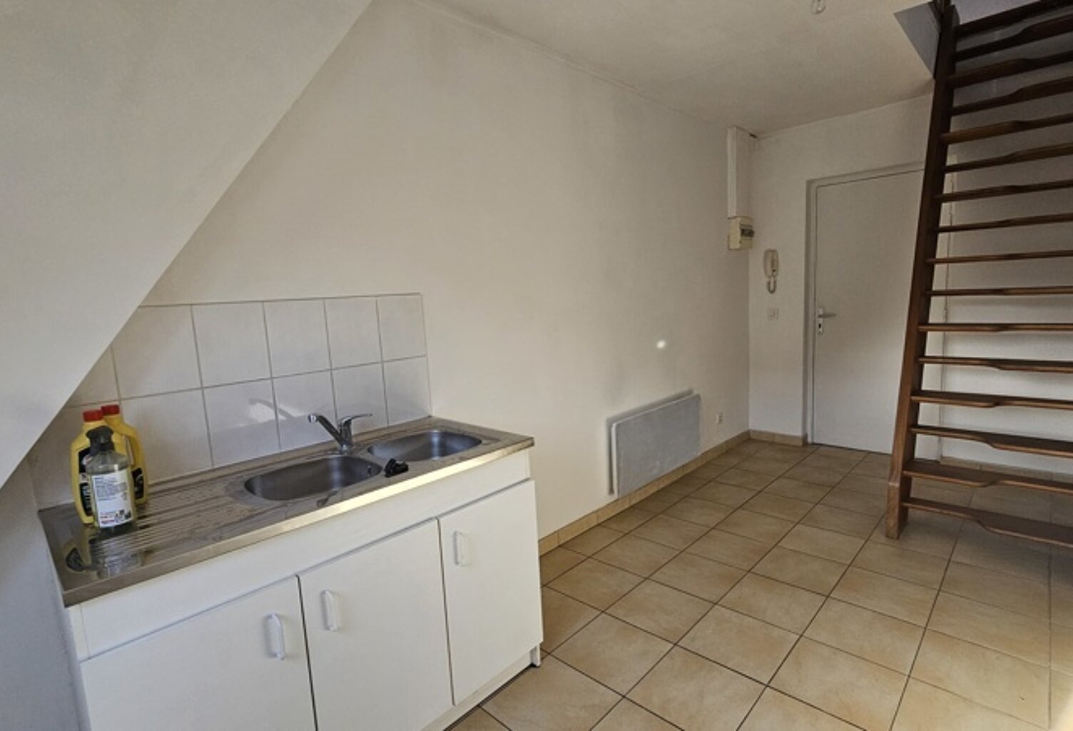 Duplex de 1 pièces principales — photo 1