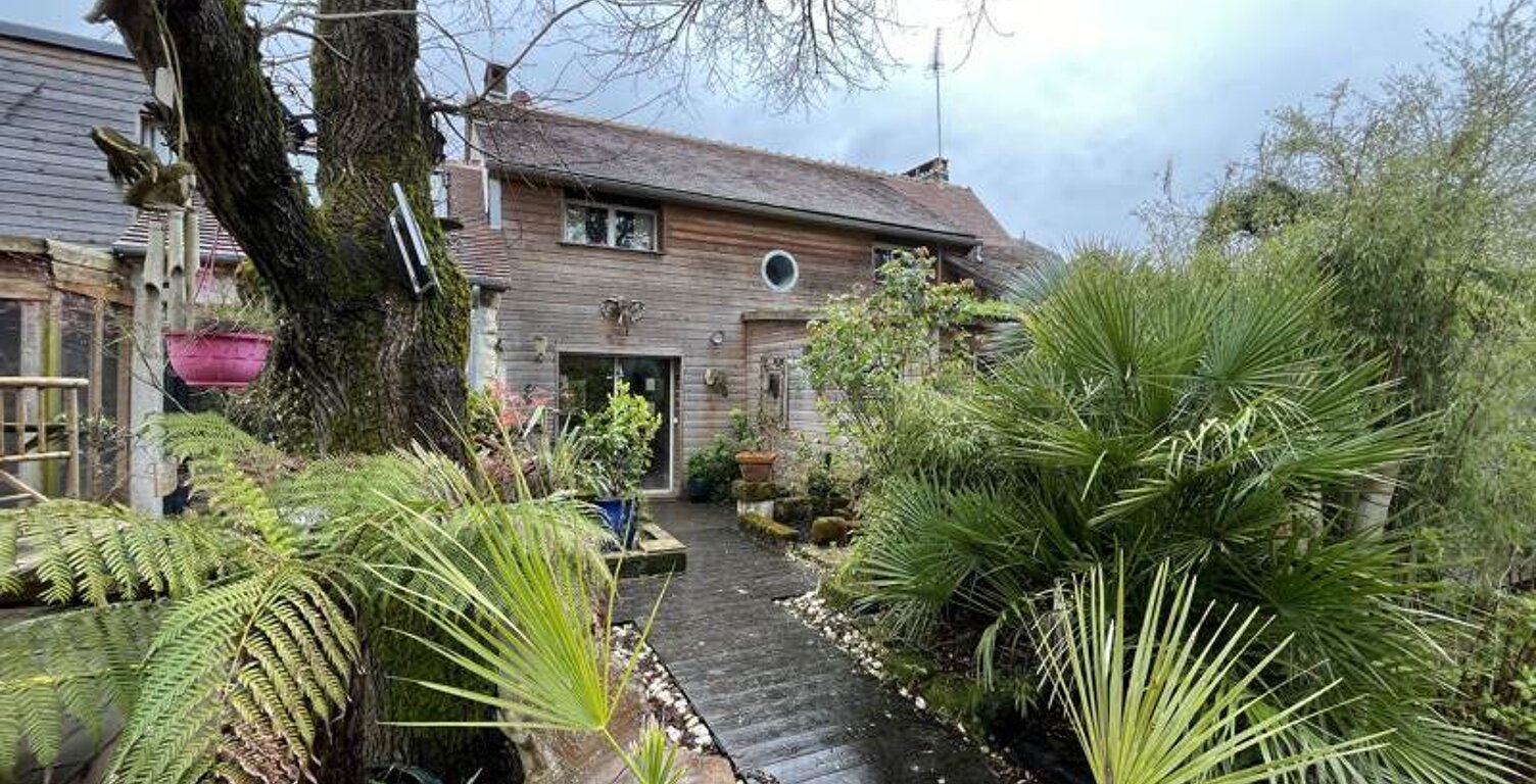 Maison en pierre de 7 pièces principales — photo 1