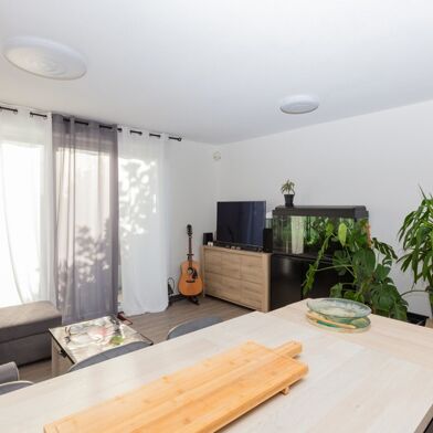 Appartement 3 pièces 189792 €