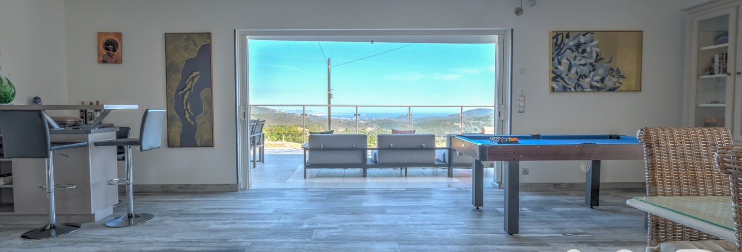 Maison 6 Pièces 225 m² à vendre à Les Adrets-de-l'Estérel (83600)