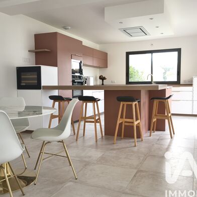 Maison 5 pièces 449000 €