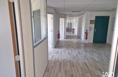 Location Bureaux 134 m&sup2; — photo du bien