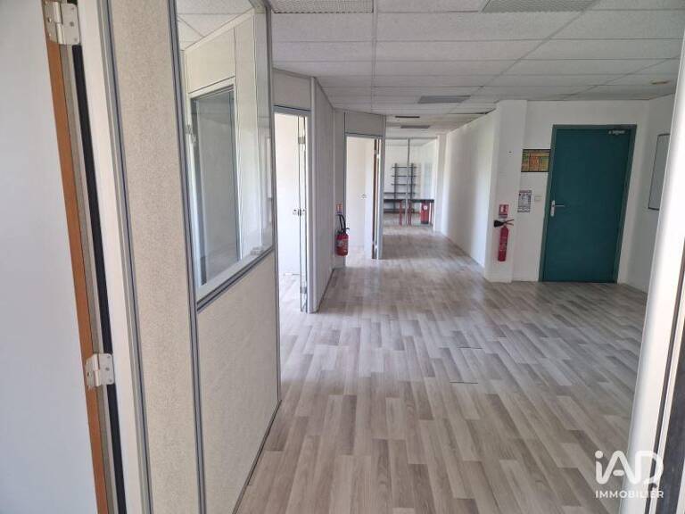 Location Bureaux 134 m&sup2; — photo 1