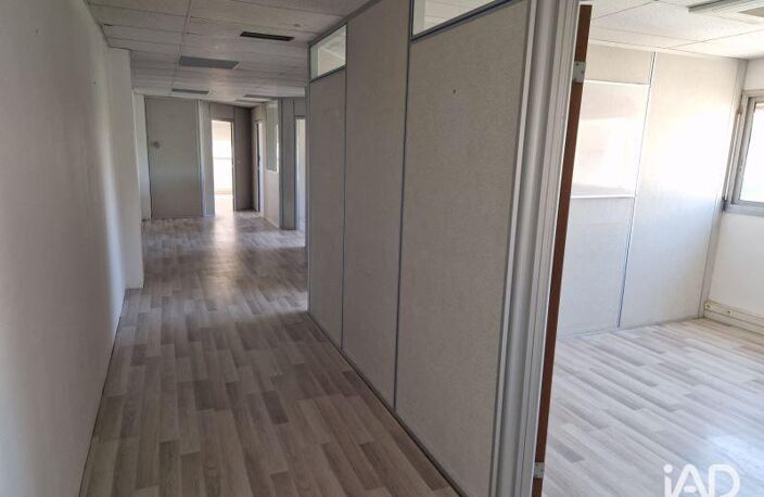 Location Bureaux 134 m&sup2; — photo 2