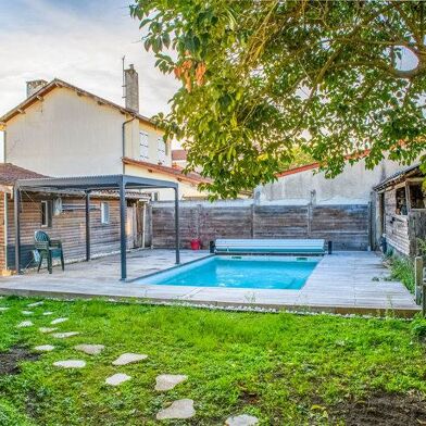 Maison 6 pièces 575850 €