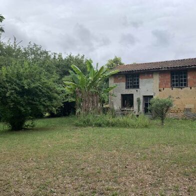 Maison 1 pièces 70876 €