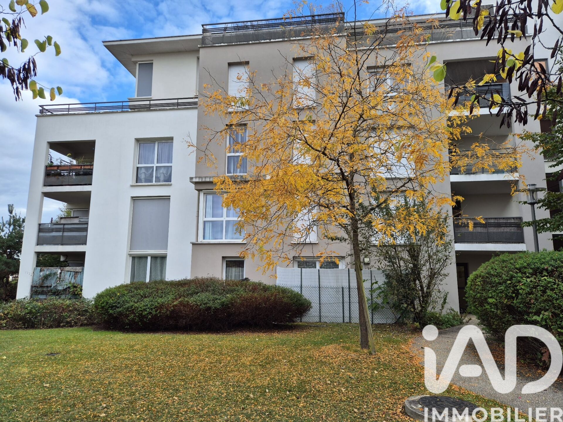 Corbeil-Essonnes - 59m² - 3p. - 2ch.