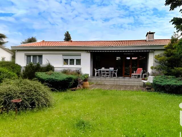 Vente Maison traditionnelle 7 pièces — photo du bien