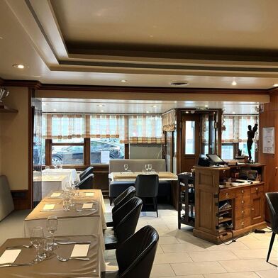 Commerce  275000 €