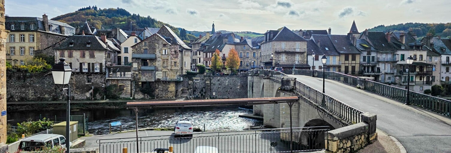 Maison 7 Pièces 120 m² à vendre à Saint Geniez d'Olt et d'Aubrac (12130)