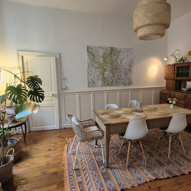 Appartement 5 pièces 1012 €