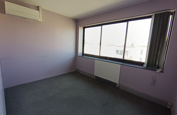 Bureaux Aucamville 179.61 m2 — photo 4