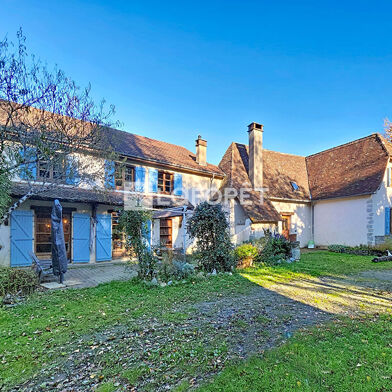 Maison 12 pièces 667800 €