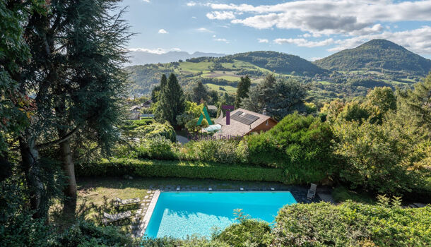 Villa / Maison 8 pièces  à vendre Saint-Martin-d'Uriage 38410