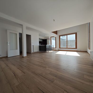 Appartement 5 pièces 325500 €