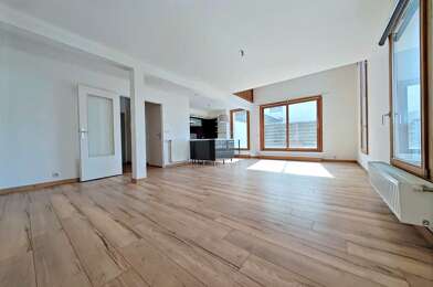 Appartement 5 pièces 325500 €