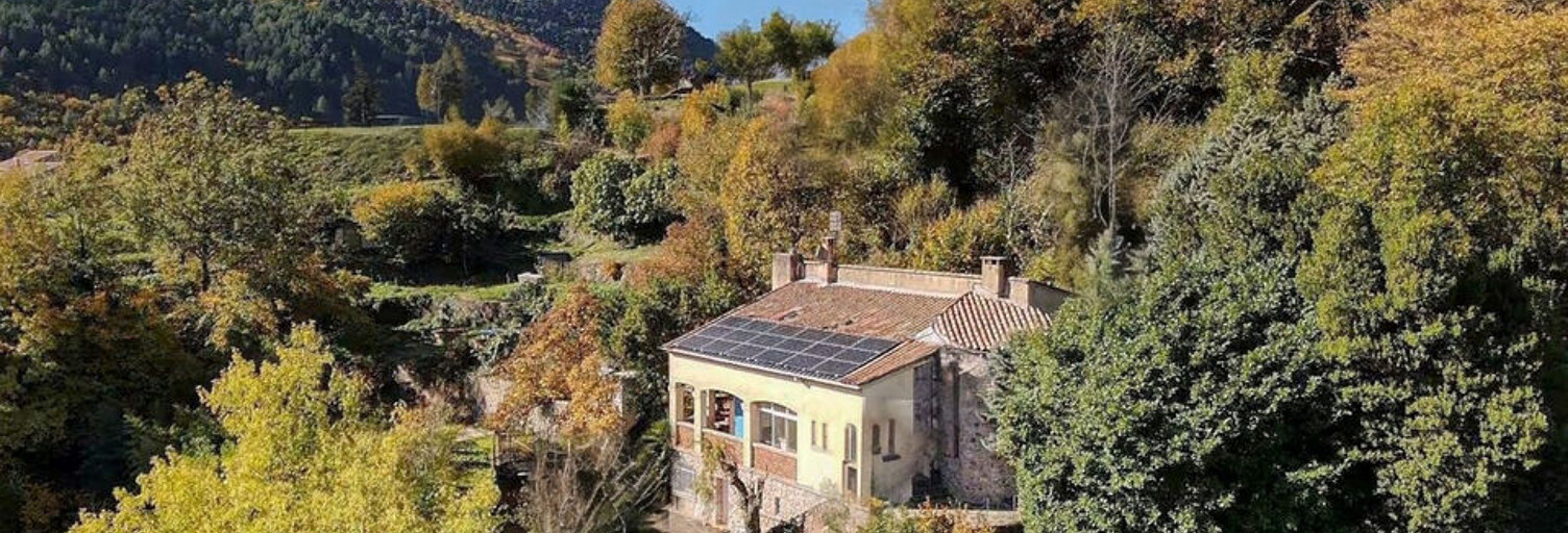 Maison 7 Pièces 200 m² à vendre à Vallées-d'Antraigues-Asperjoc (07530)